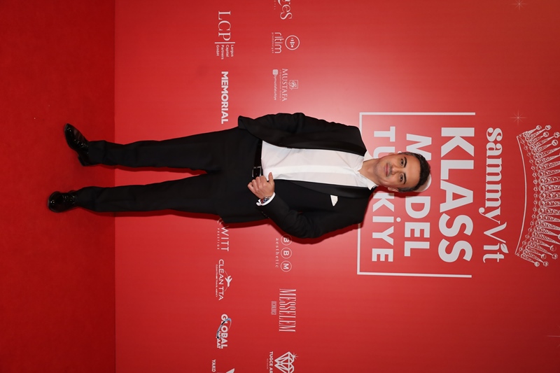 Sammyvit Klass Model Türkiye 2025 :  Ünlü �simler K�rm�z� Hal� ��kl���yla Oscar Gecesini Aratmad�